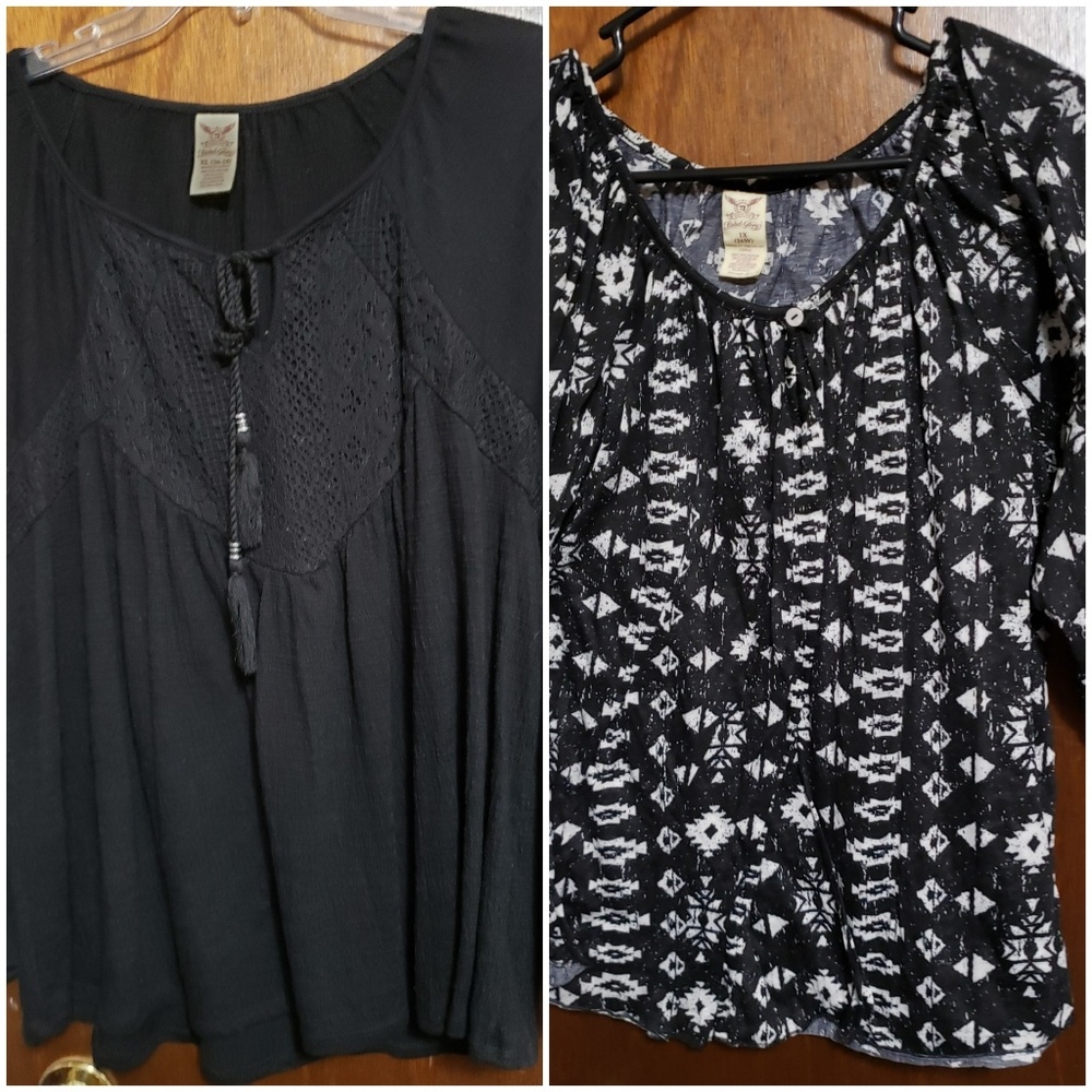 2 Faded Glory Flowy Loose Fitting Blouses